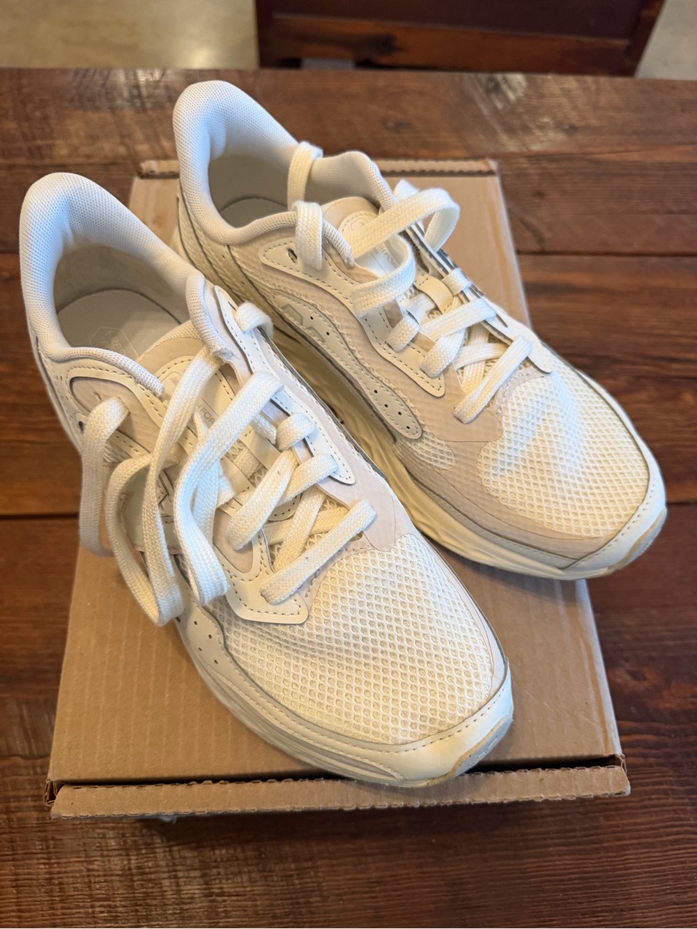 New Balance Arishi Sneakers - 10